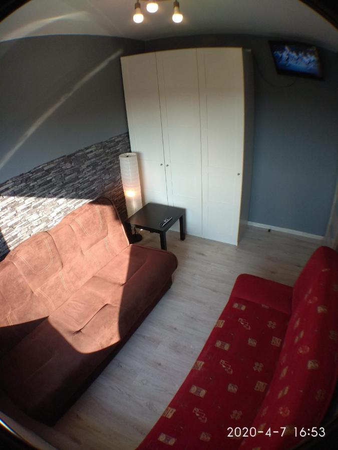 1090 Smialego 38 - Tanie Pokoje W Apartamencie - Samodzielne Zameldowanie - Self Check In Appartement Poznań Buitenkant foto